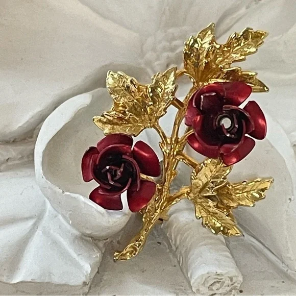 Red Roses Gold Tone Branch Brooch - Picture 2 of 7